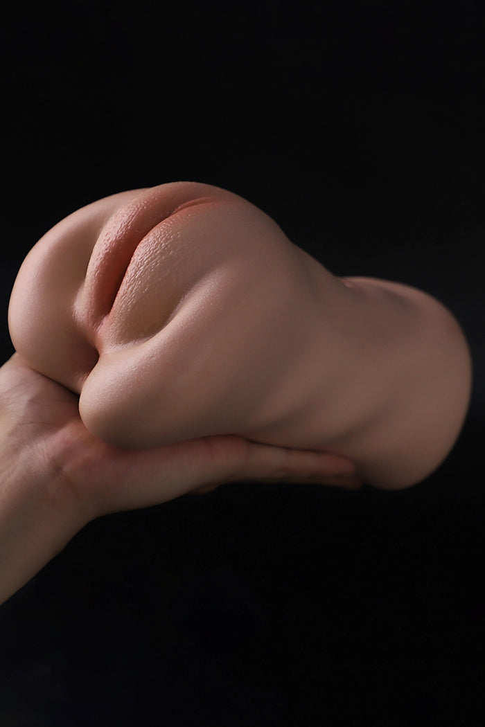 Brandi: 2.73LB Realistic Silicone Vagina
